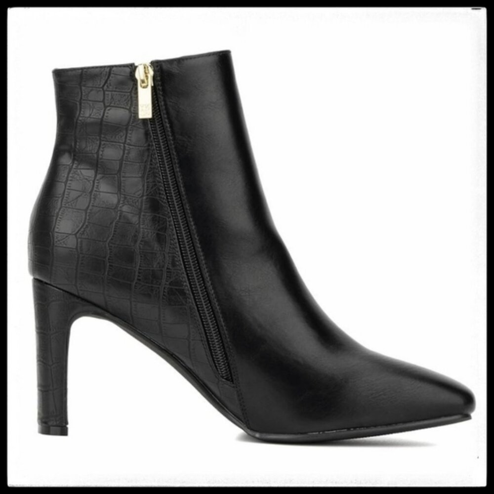 NWOT New York & Company Una Bootie Casual Zip Up Square Toe